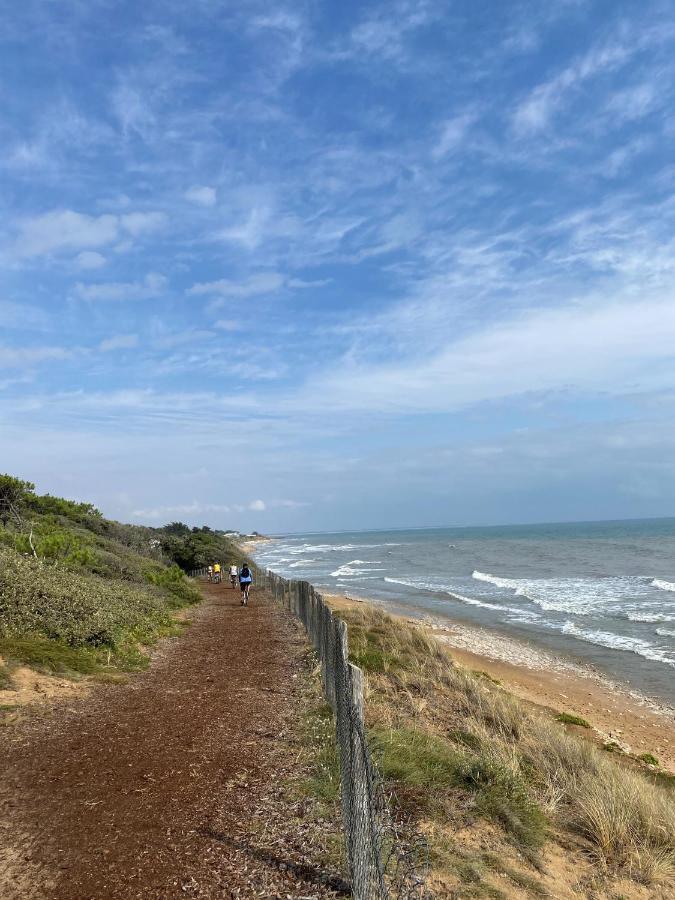 Villa Paulownia - A 1,2Km Des Plages - Tout Confort Au Coeur Du Bourg Jard-sur-Mer Eksteriør billede