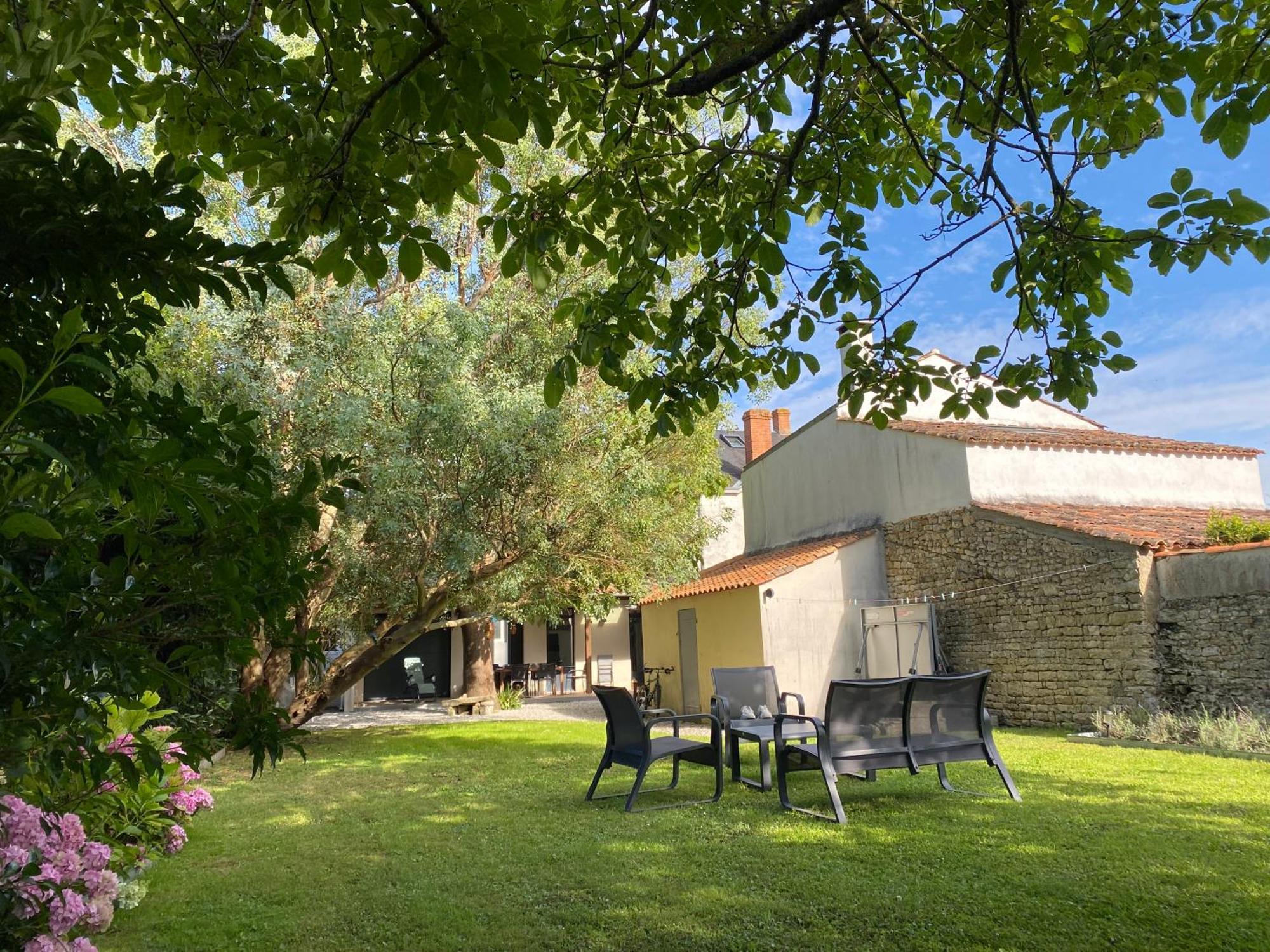 Villa Paulownia - A 1,2Km Des Plages - Tout Confort Au Coeur Du Bourg Jard-sur-Mer Eksteriør billede